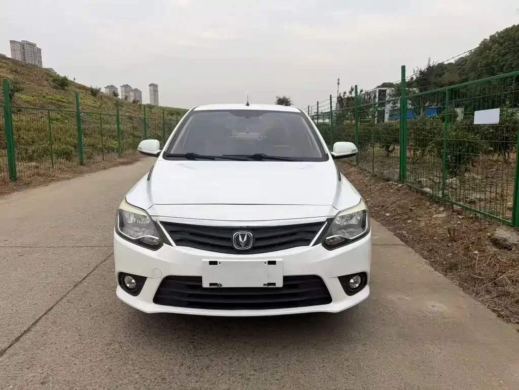 Changan V3 2016 — фото 2