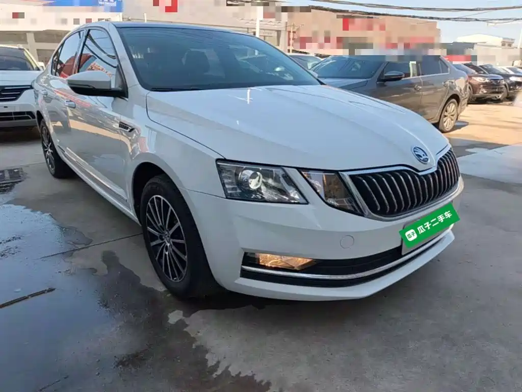 Skoda Octavia 2019 — фото 4