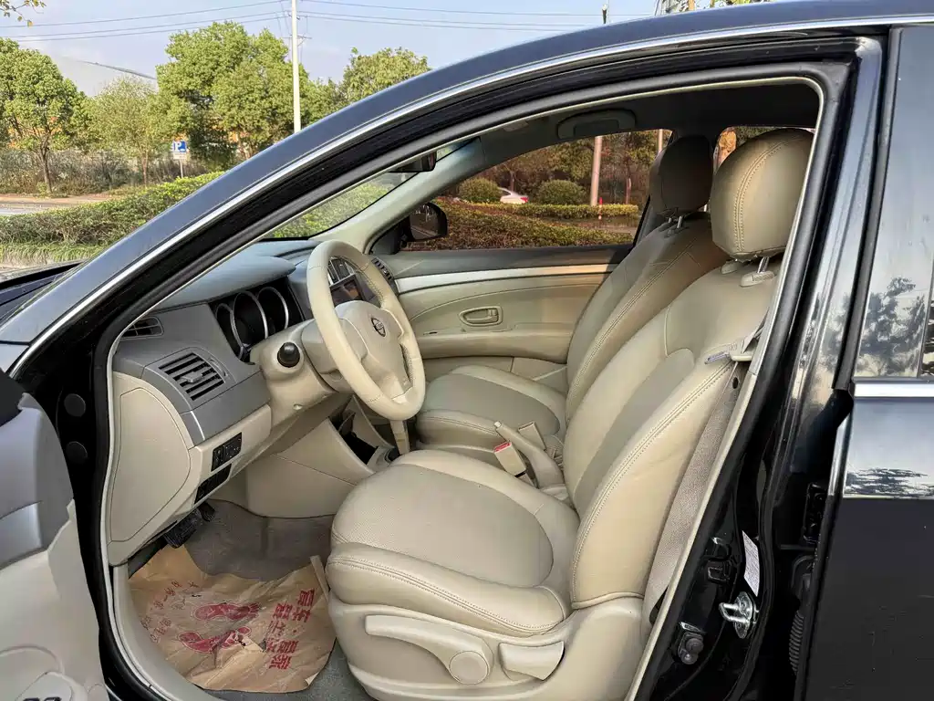 Nissan Sylphy 2013