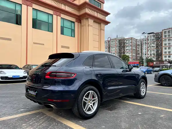 Porsche Macan 2016