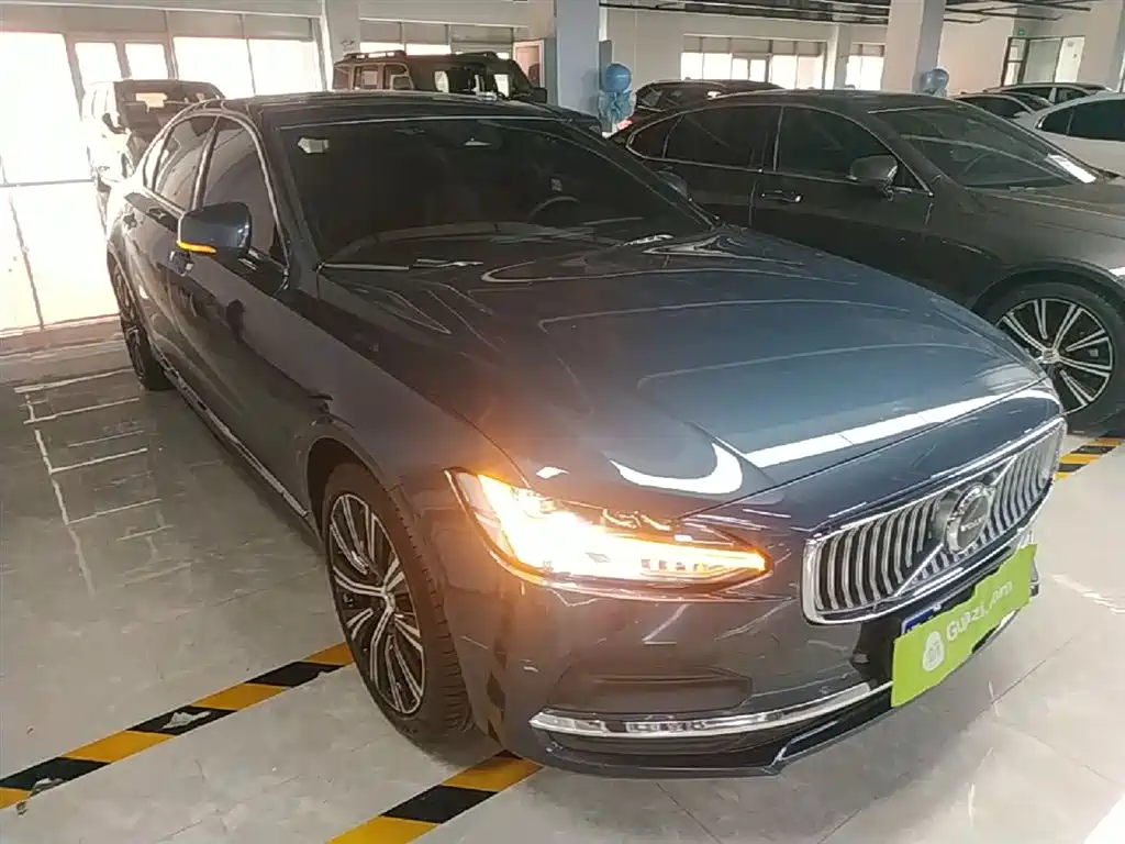 Volvo S90 2021 — фото 4