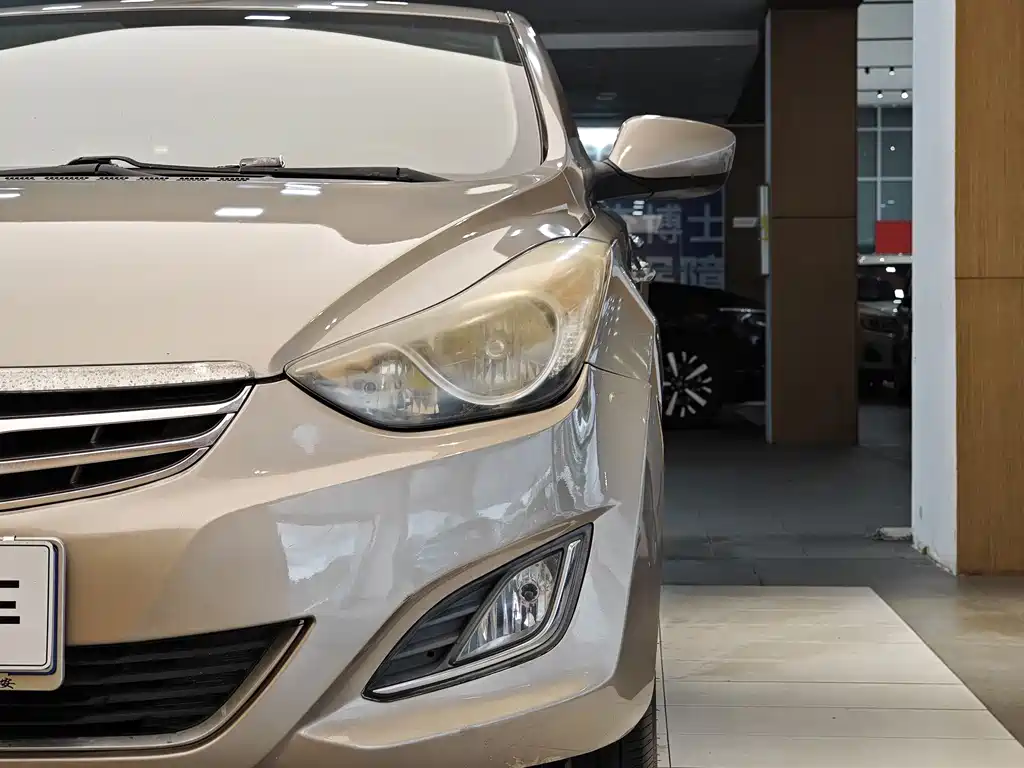 Hyundai Elantra 2014