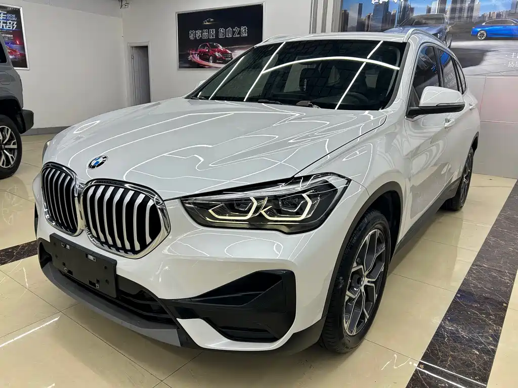 BMW X1 2020 — фото 1