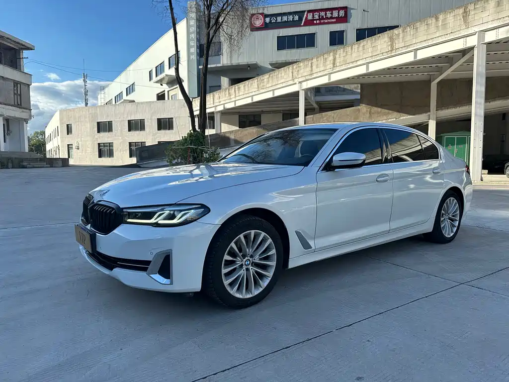 BMW 5 Series 2022