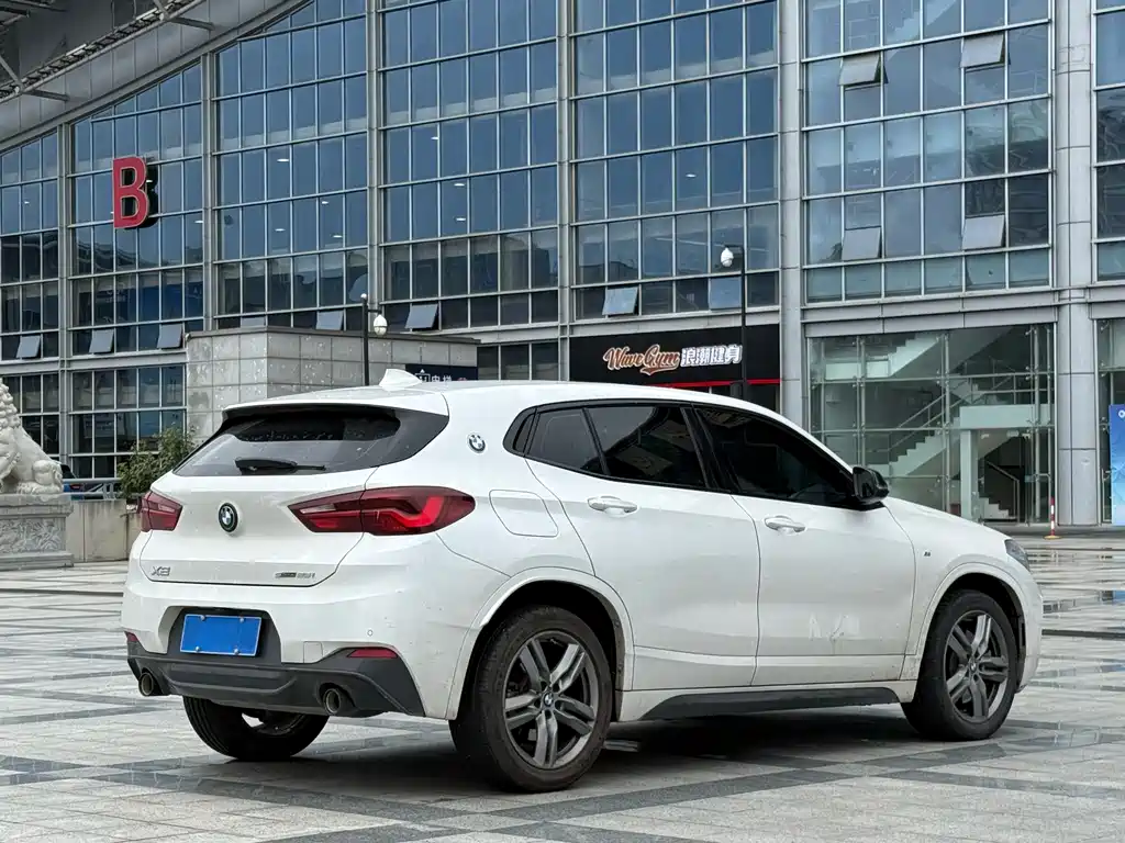 BMW X2 2023 — фото 6