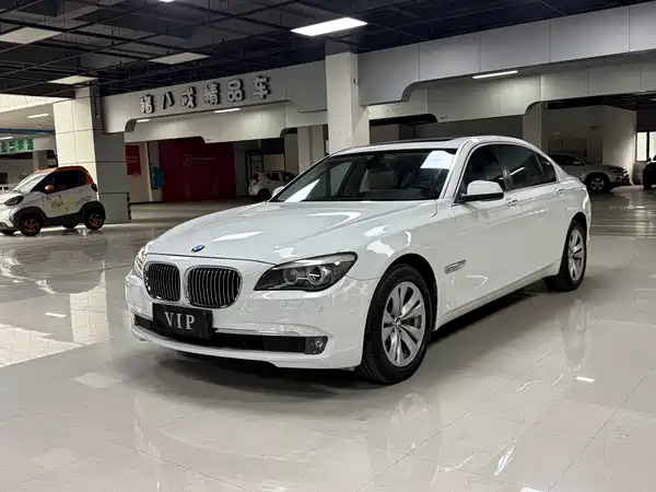 BMW 7 Series 2011