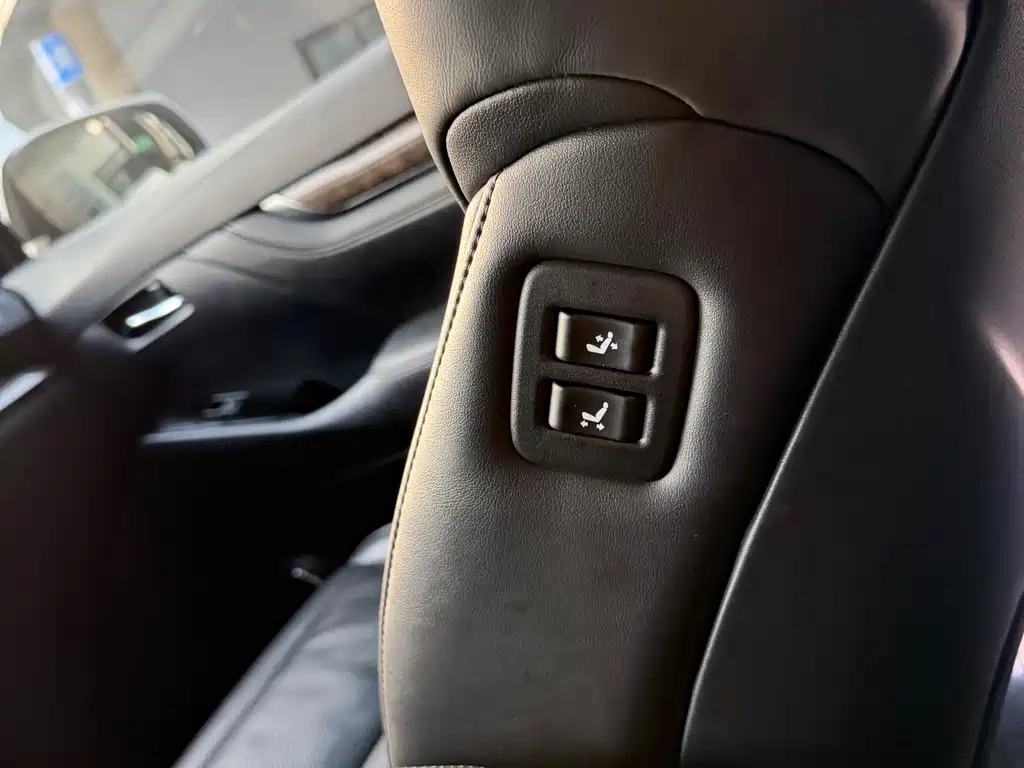 Toyota Vellfire 2019 — фото 11
