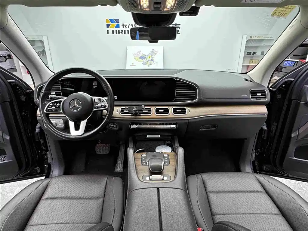 Mercedes-Benz GLE New Energy 2021 — фото 11