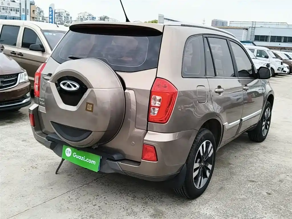 Chery Tiggo 3 2017 — фото 7