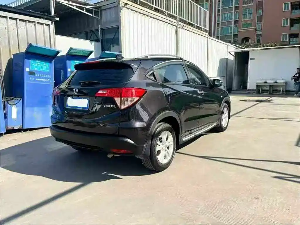 Honda Vezel 2015