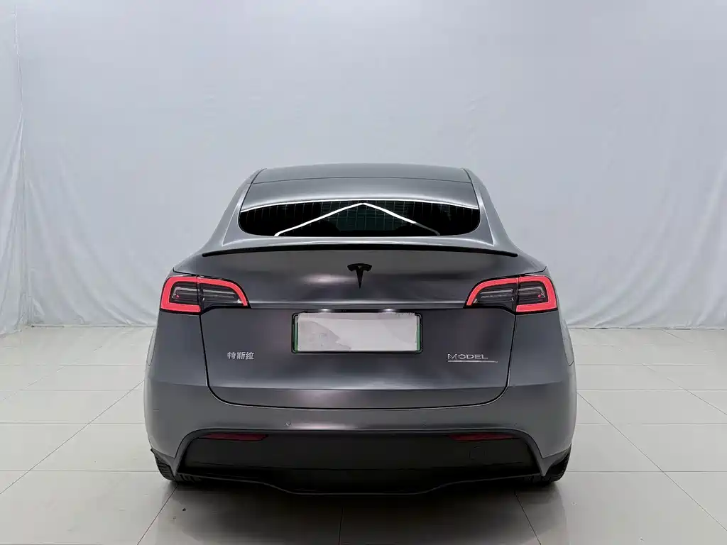 Tesla Model Y 2022 — фото 14