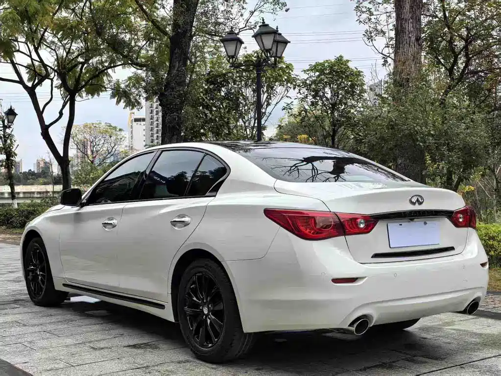 Infiniti Q50L 2017 — фото 6