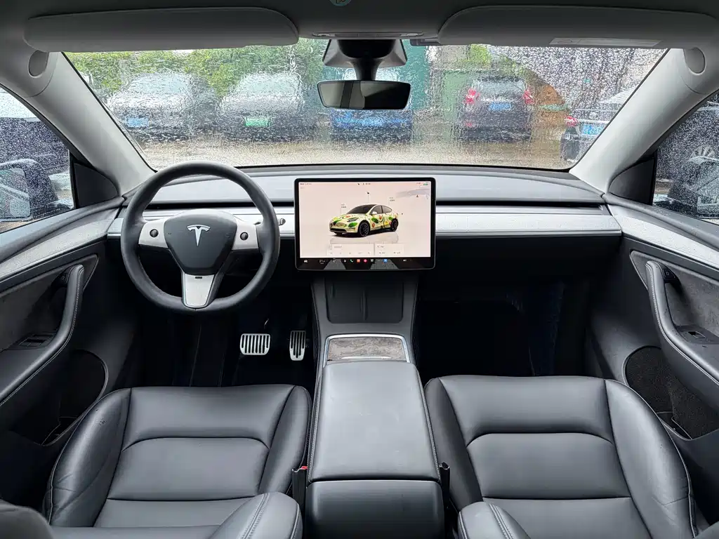 Tesla Model Y 2022 — фото 18