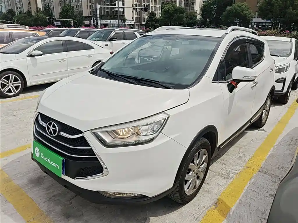 JAC Refine S3 2015 — фото 1