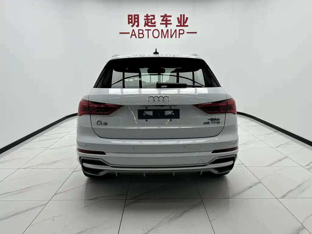 Audi Q3 2022 — фото 10