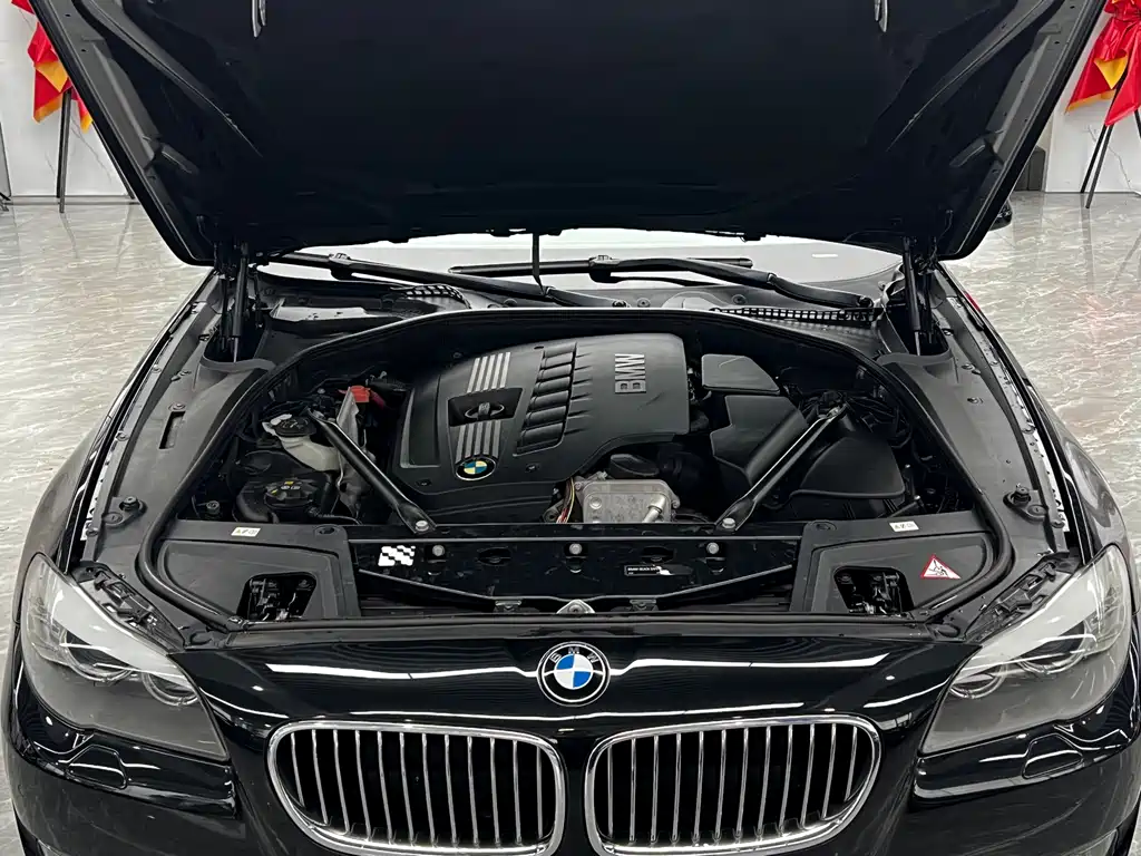 BMW 5 Series 2013 — фото 28