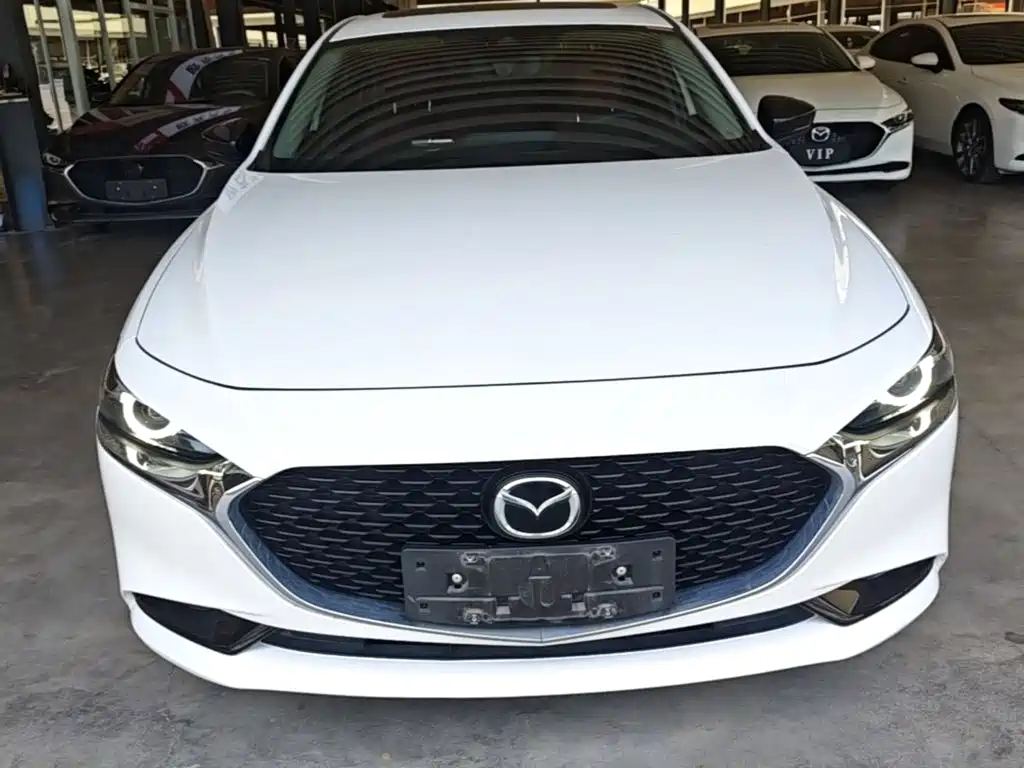 Mazda 3 Axela 2022