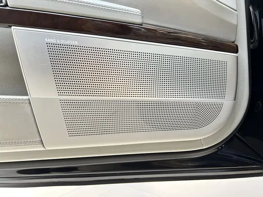 Mercedes-Benz S-Class AMG 2011 — фото 12