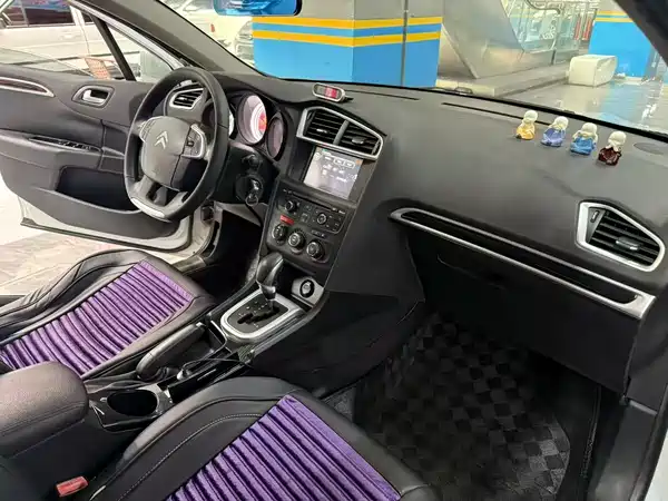 Citroën C4L 2016
