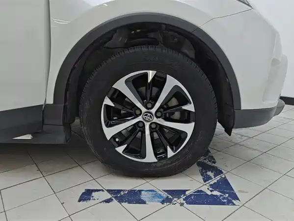 Toyota RAV4 2016