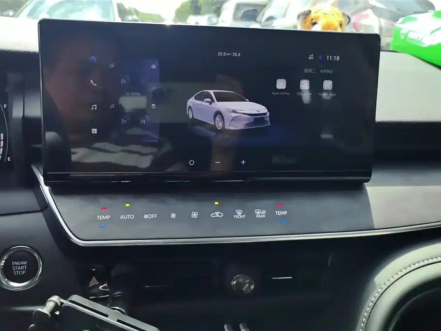 Toyota Camry 2025 — фото 13