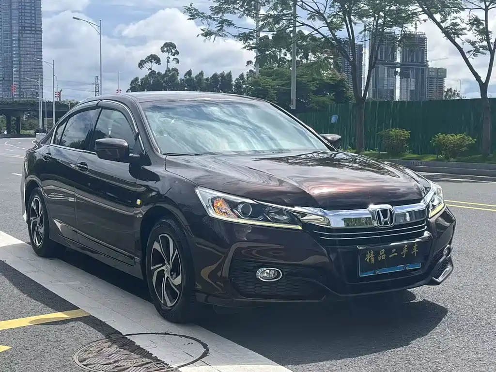 Honda Accord 2016 — фото 3