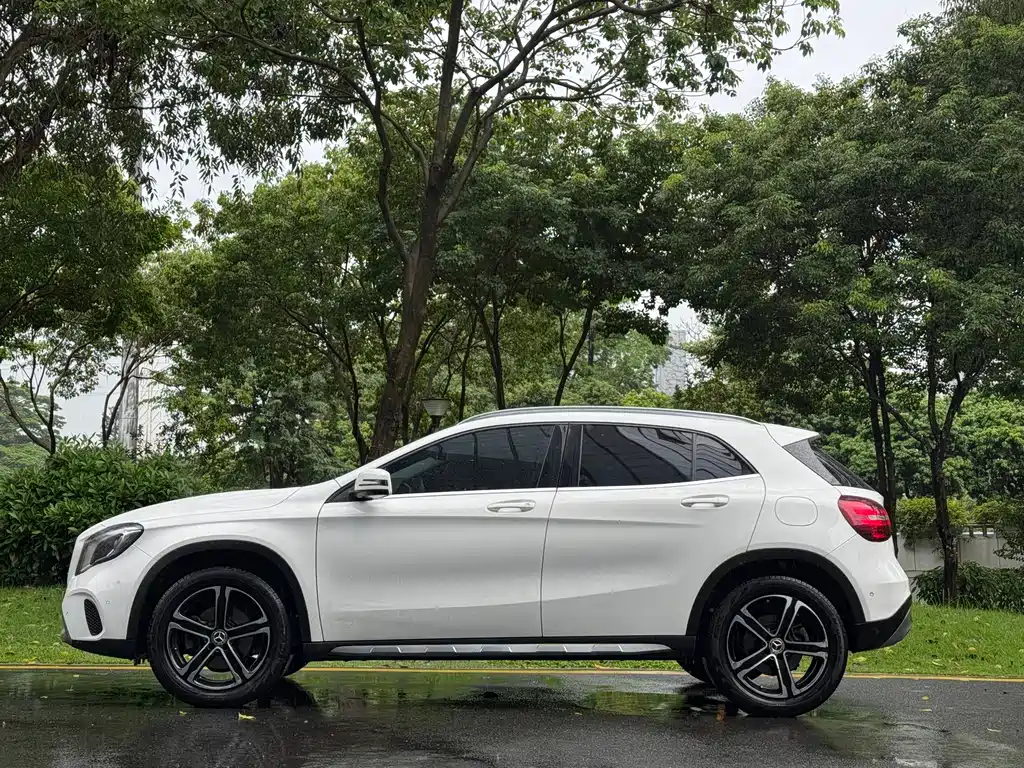 Mercedes-Benz GLA 2018 — фото 4