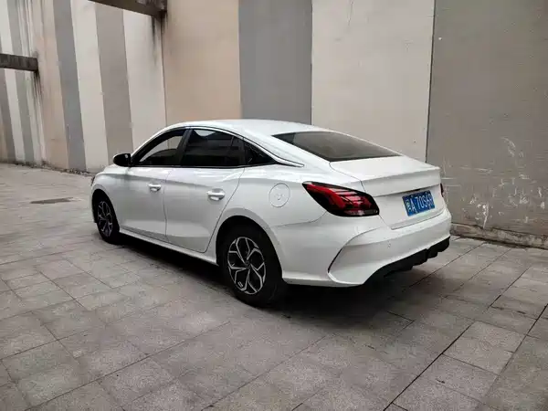 MG MG5 2022