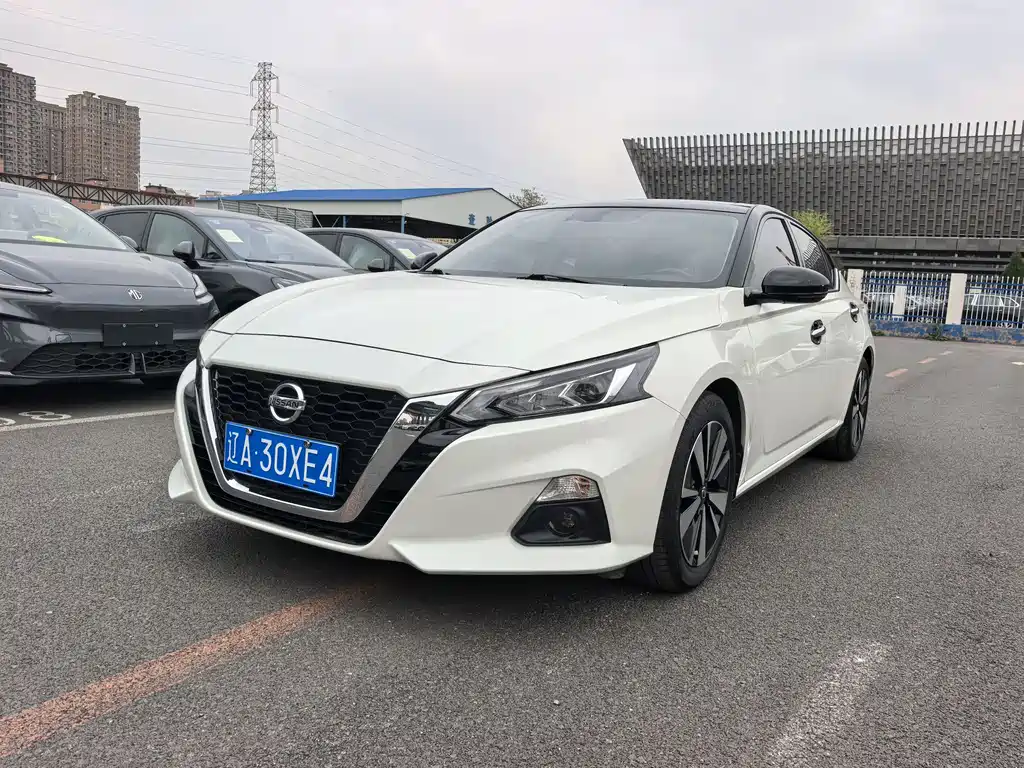 Nissan Teana 2021 — фото 1