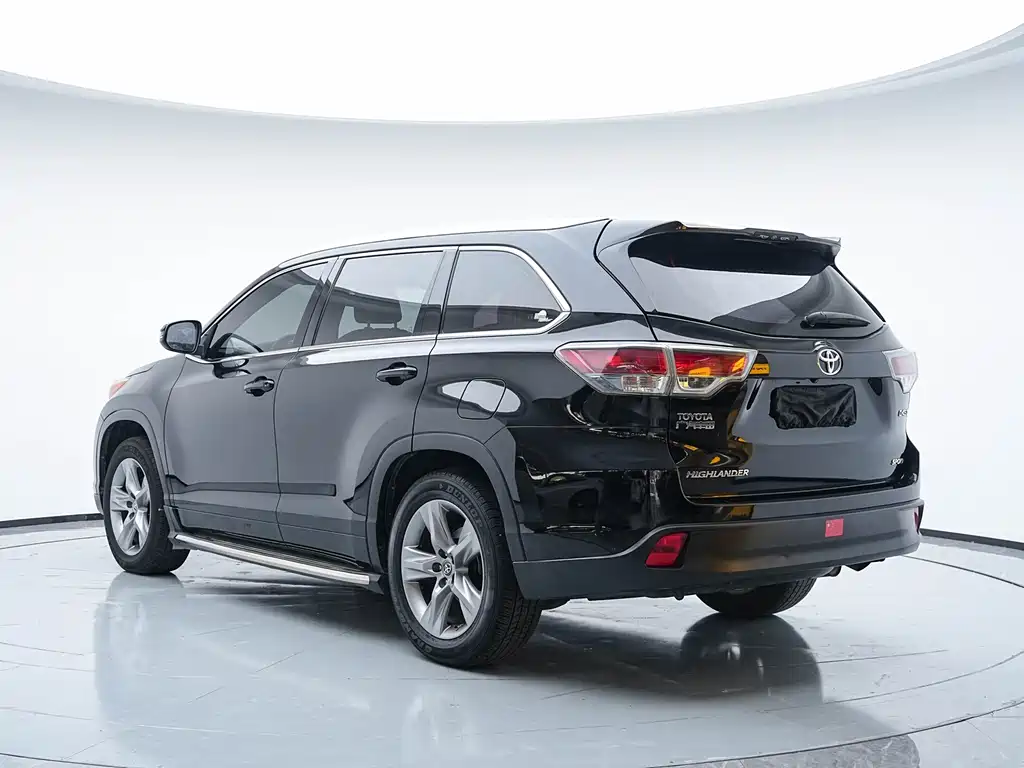 Toyota Highlander 2017 — фото 8