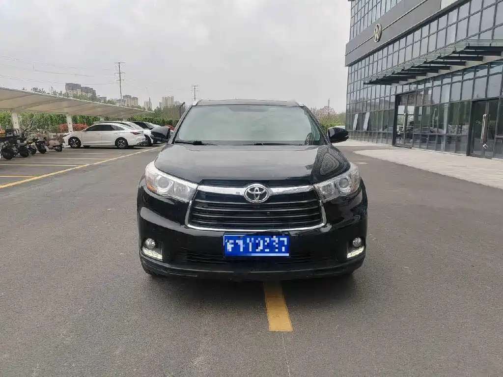 Toyota Highlander 2017 — фото 2