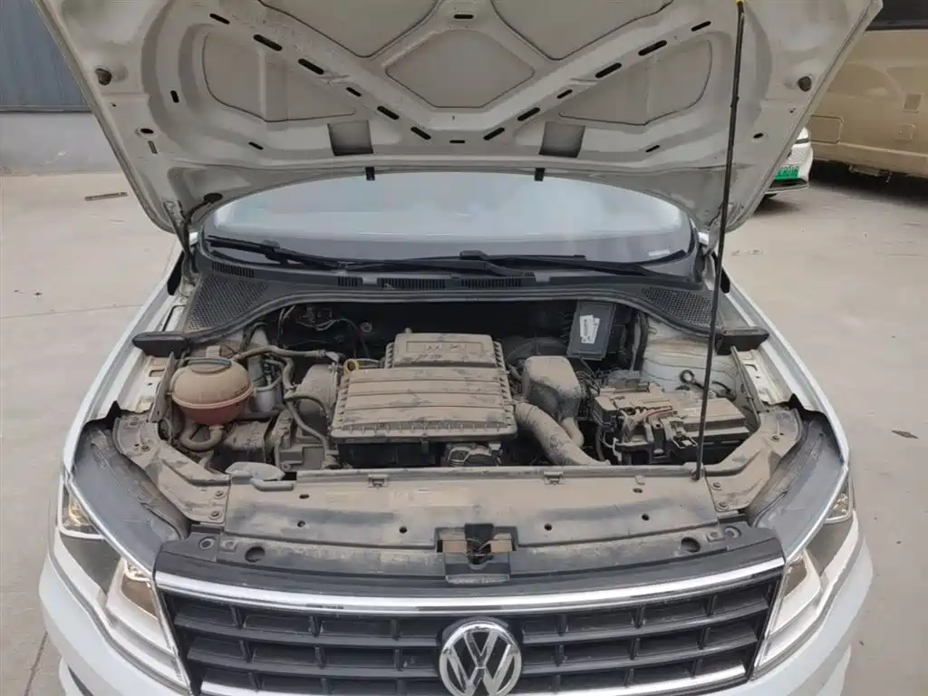 Volkswagen Jetta 2018 — фото 20