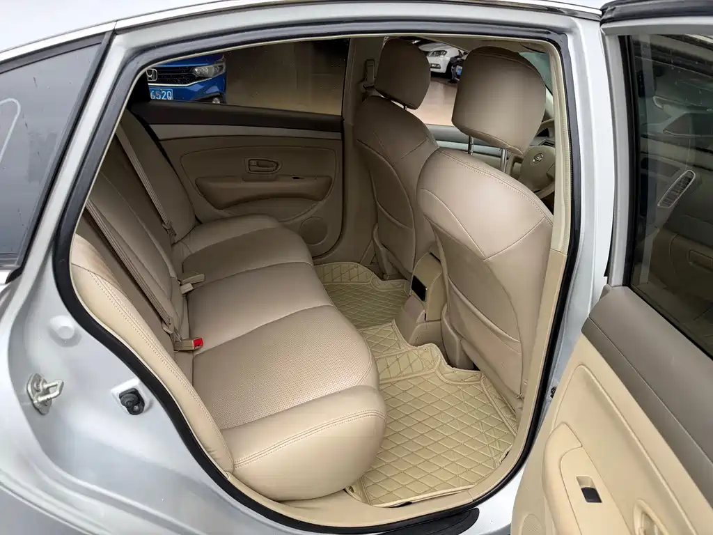 Nissan Sylphy 2019 — фото 14