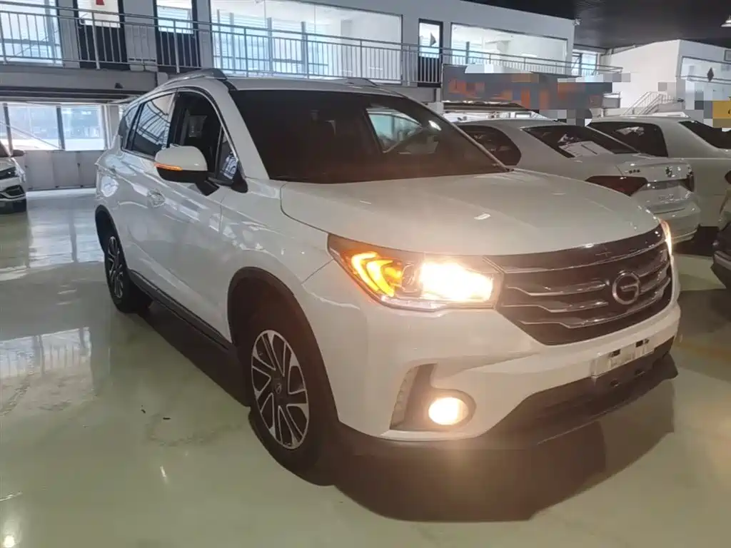 GAC Motor Trumpchi GS4 2017 — фото 4