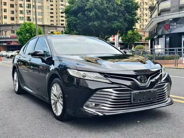 Toyota Camry 2019