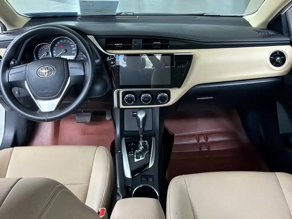 Toyota Corolla 2018 — фото 10