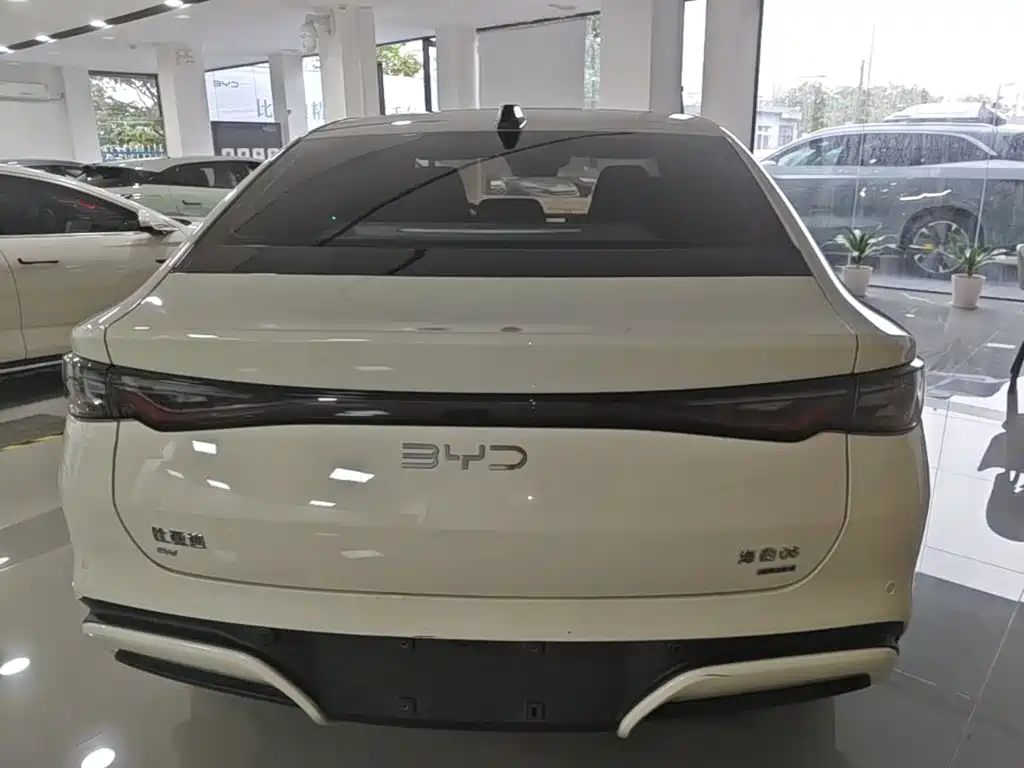 BYD Seal 06 2025