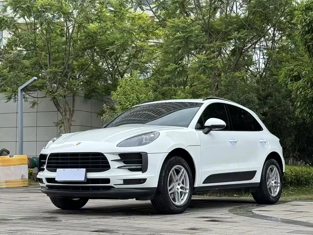 Porsche Macan 2020 — фото 1