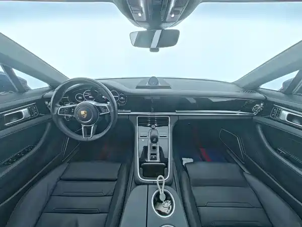Porsche Panamera 2019