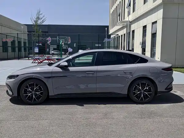 BYD Han 2025