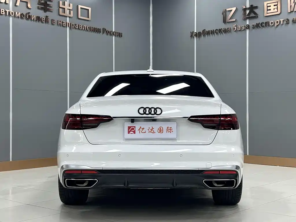 Audi A4L 2021 — фото 5