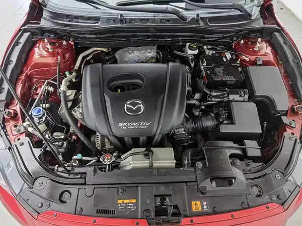 Mazda 3 Axela 2015