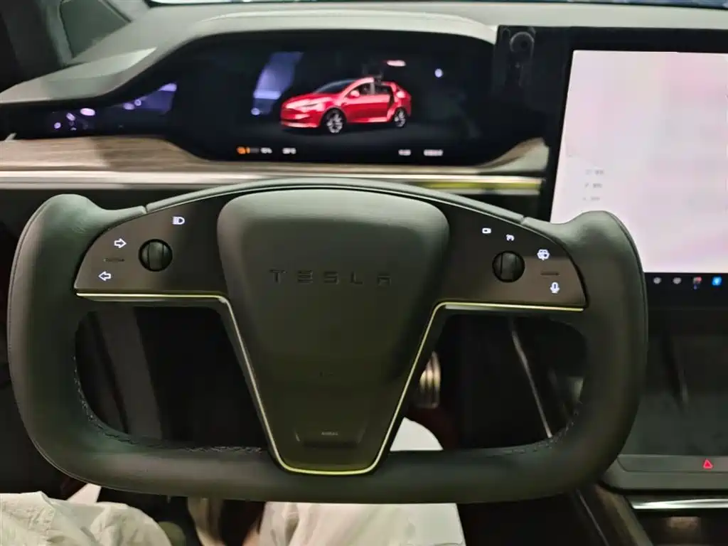 Tesla Model X 2023 — фото 11
