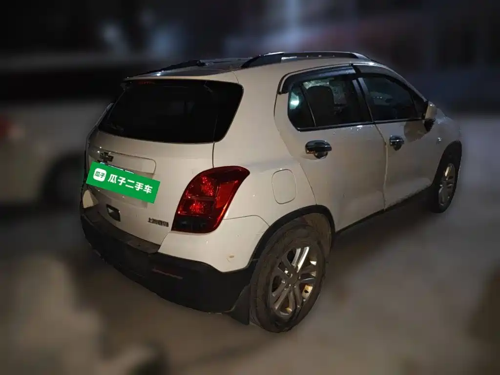 Chevrolet Trax 2015 — фото 4