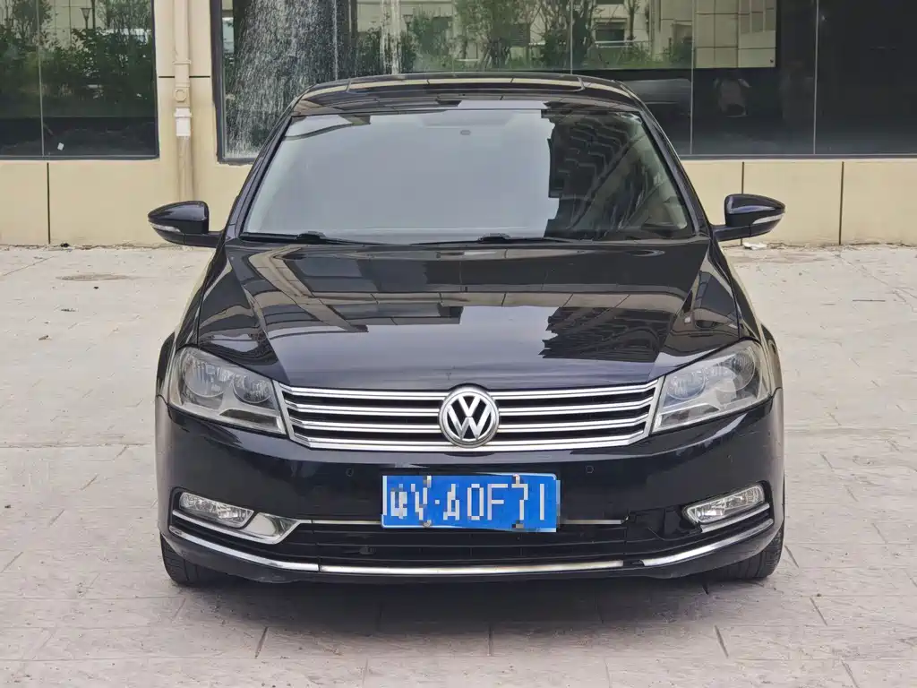 Volkswagen Magotan 2013