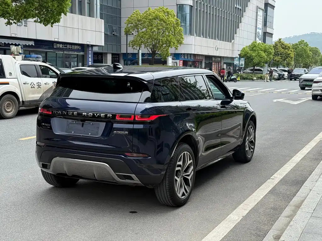 Land Rover Evoque 2022 — фото 7