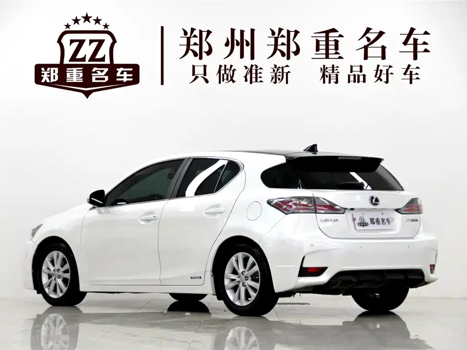 Lexus CT 2017 — фото 4