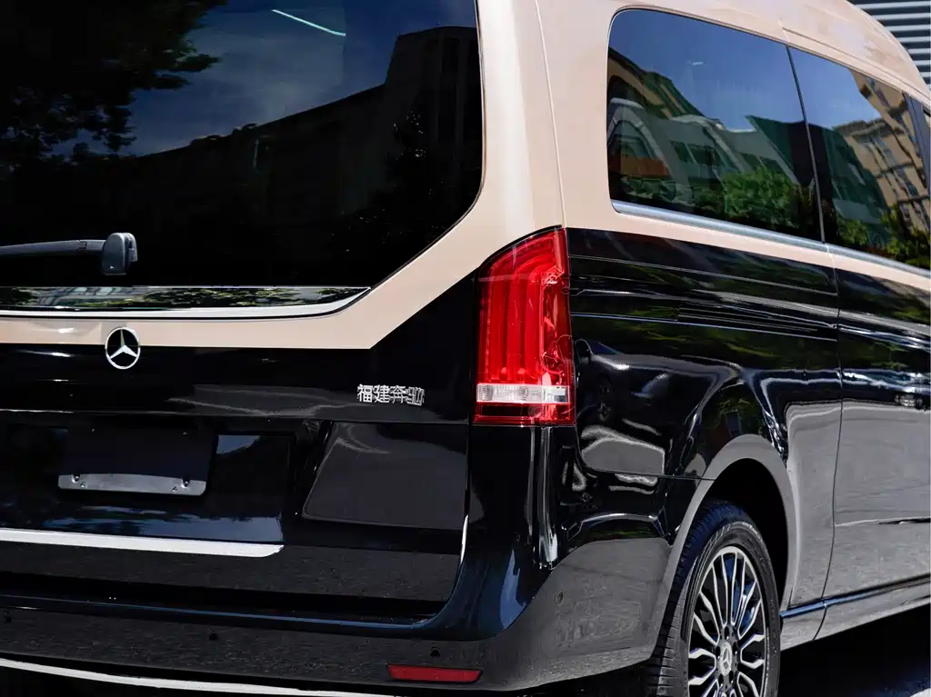 Mercedes-Benz V-Class 2020 — фото 8