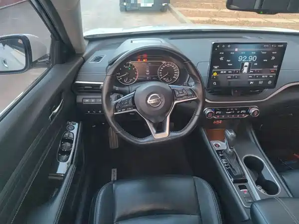Nissan Teana 2020