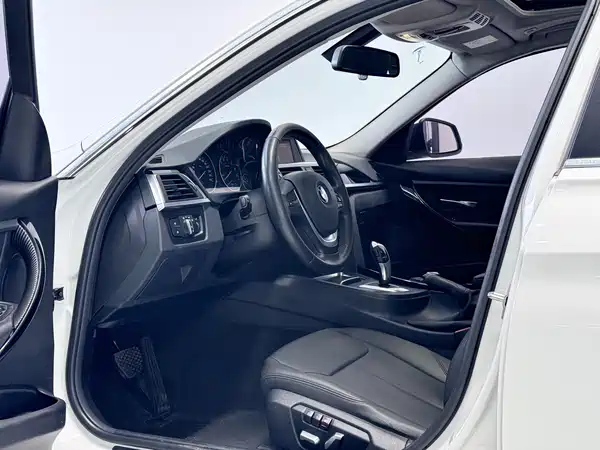 BMW 3 Series 2017
